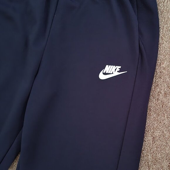 Nike track suit - Picture 8 of 8